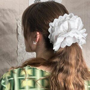 Original Queen Squish (Scrunchie)